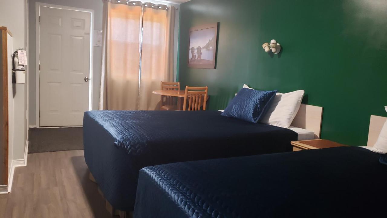 Oakwood Motel Gravenhurst Dış mekan fotoğraf