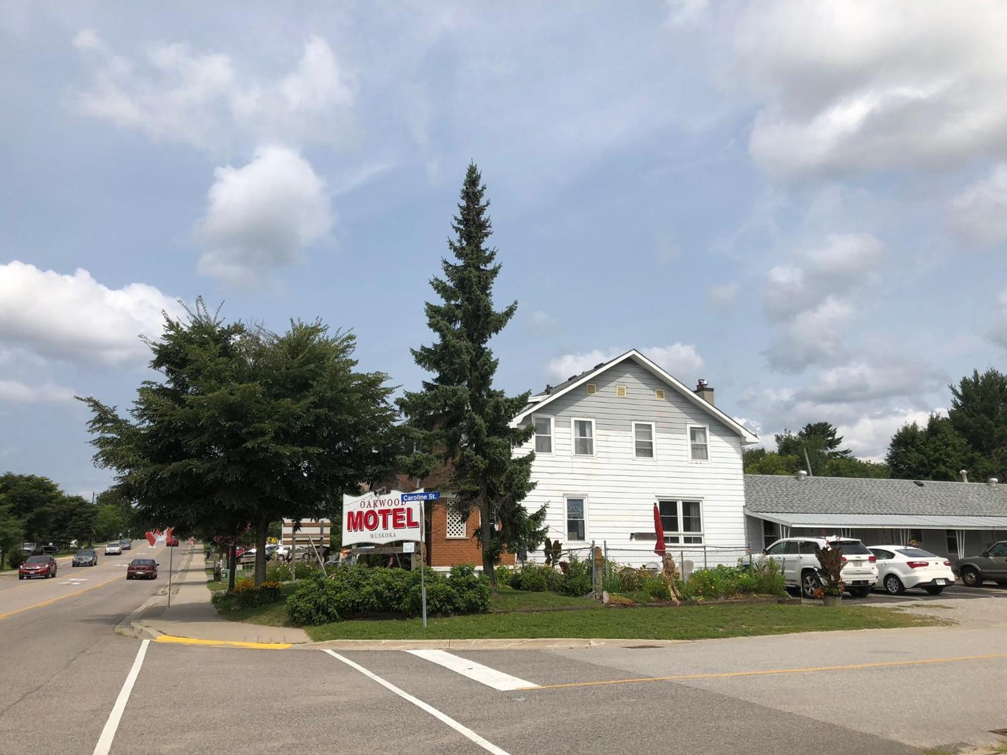 Oakwood Motel Gravenhurst Dış mekan fotoğraf